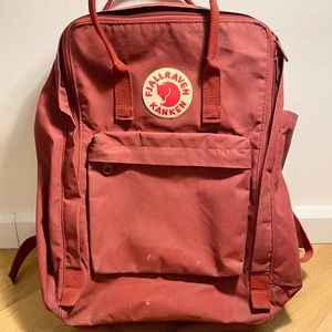 Fjallraven Kanken Laptop Backpack 15 in - Red